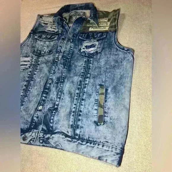 S2 Men’s Blue Distressed Denim Camouflage Vest B0058 - Picture 3 of 10